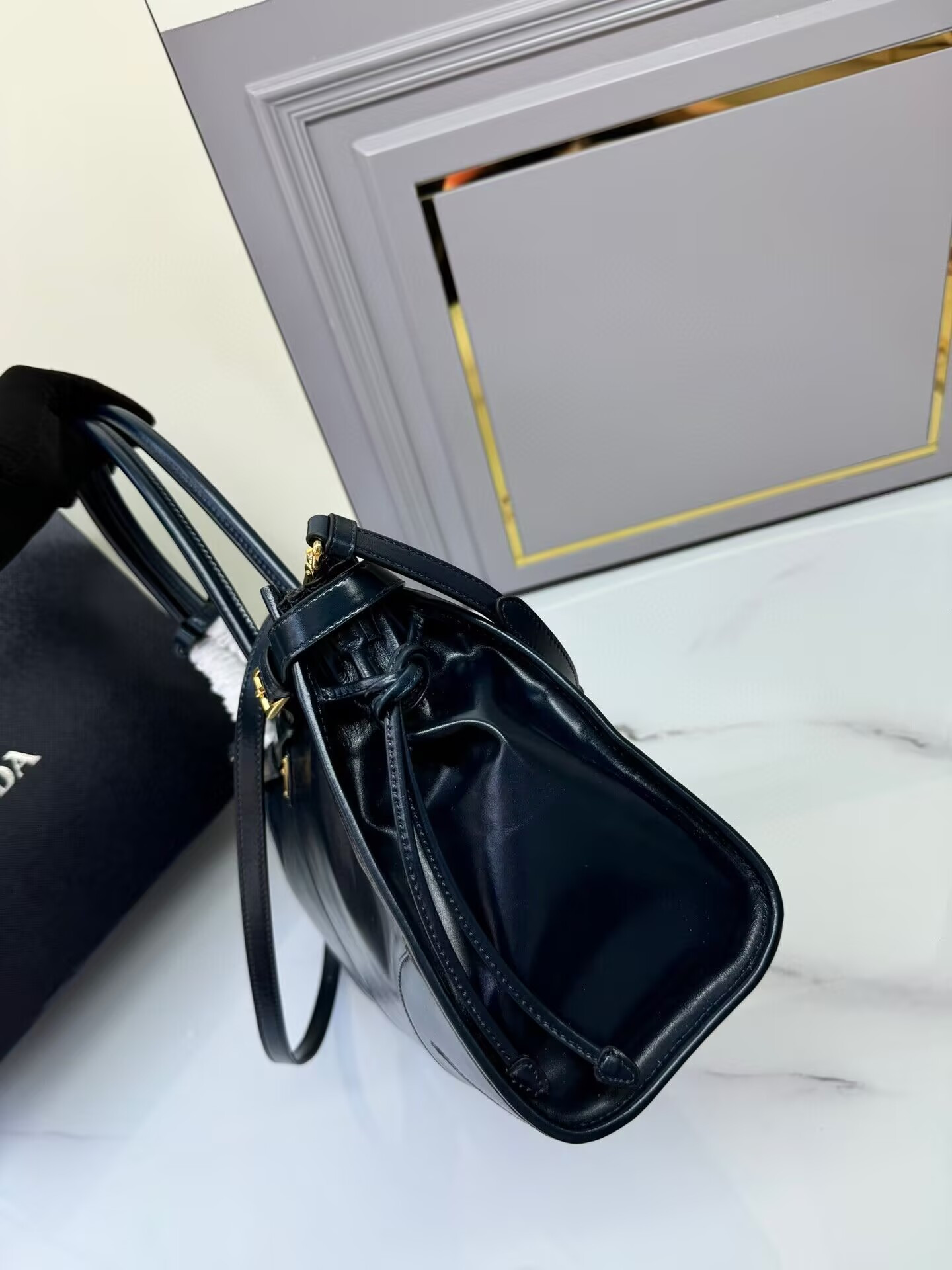 Pra*a bonnie large leather handbag in gray-blue 24x38x12cm