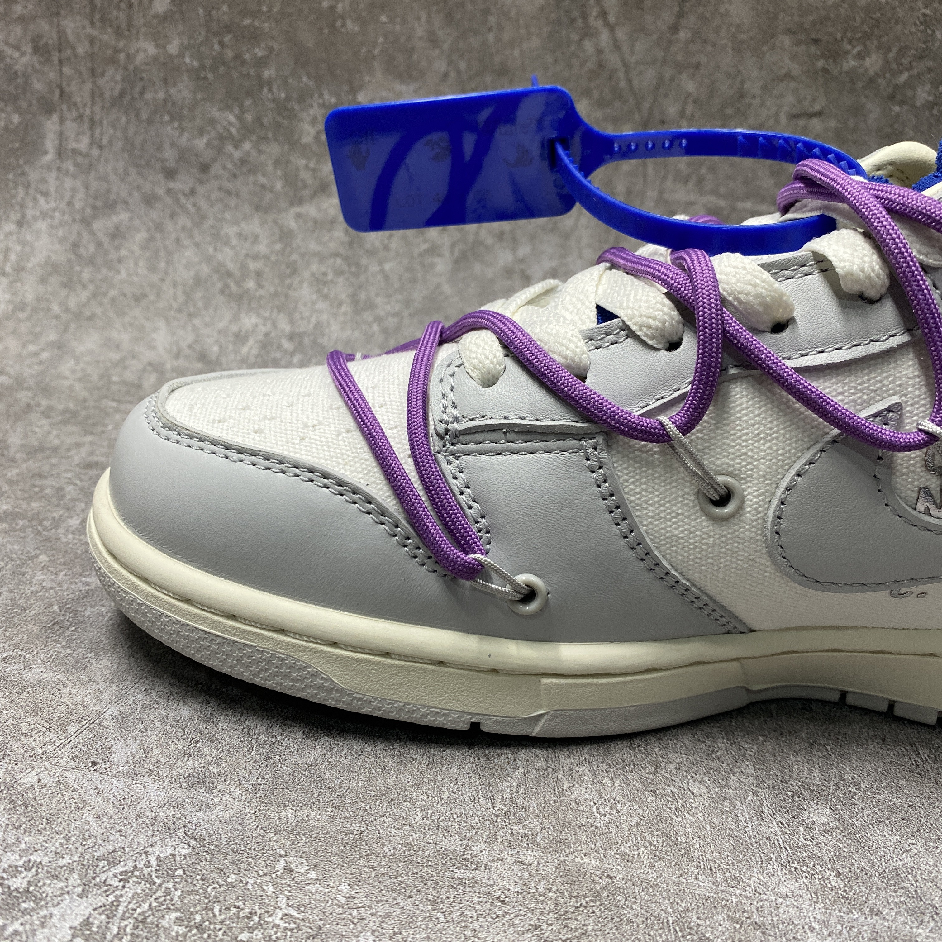 Nike Dunk Low Off-White Lot 48