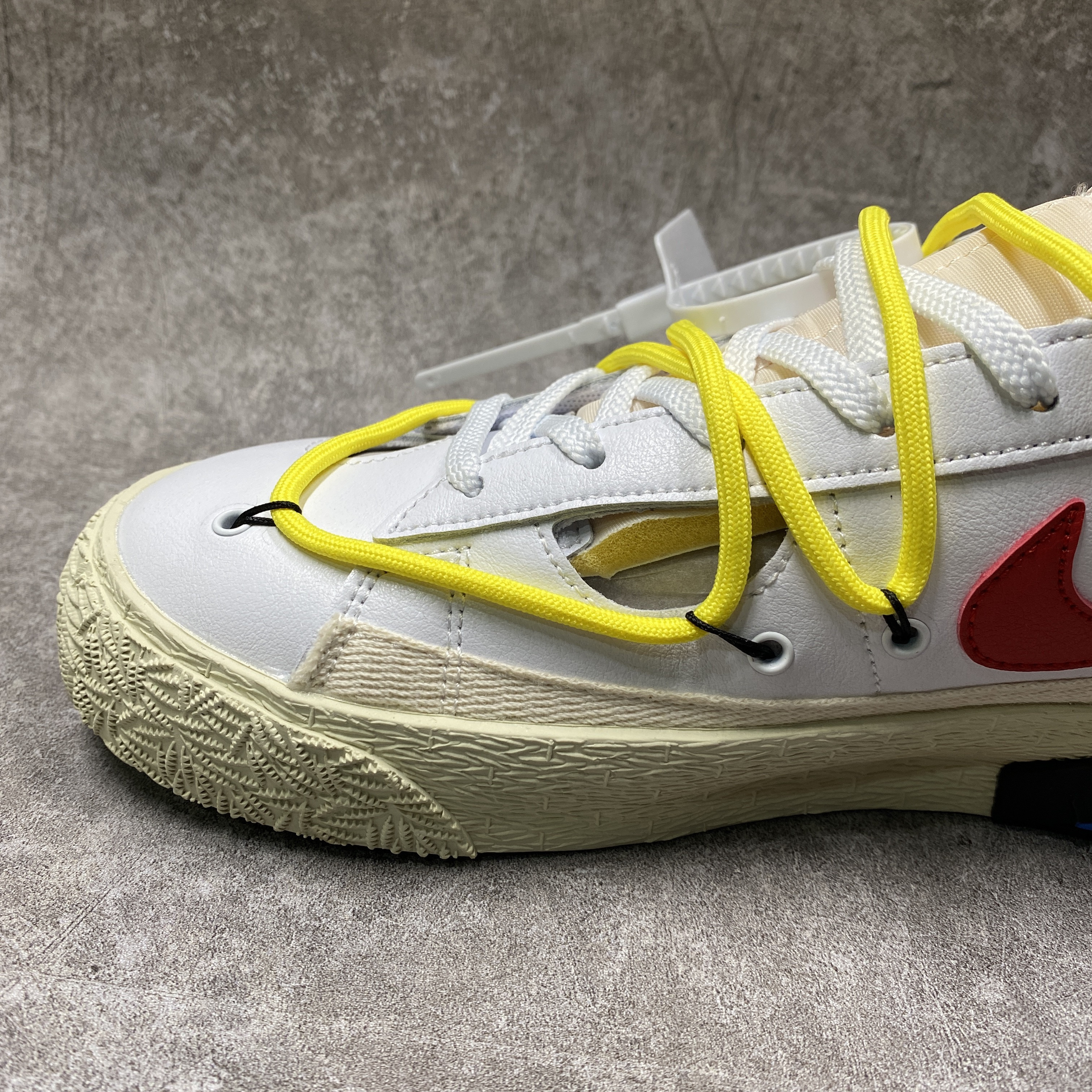 Off-White x Nike Blazer Low