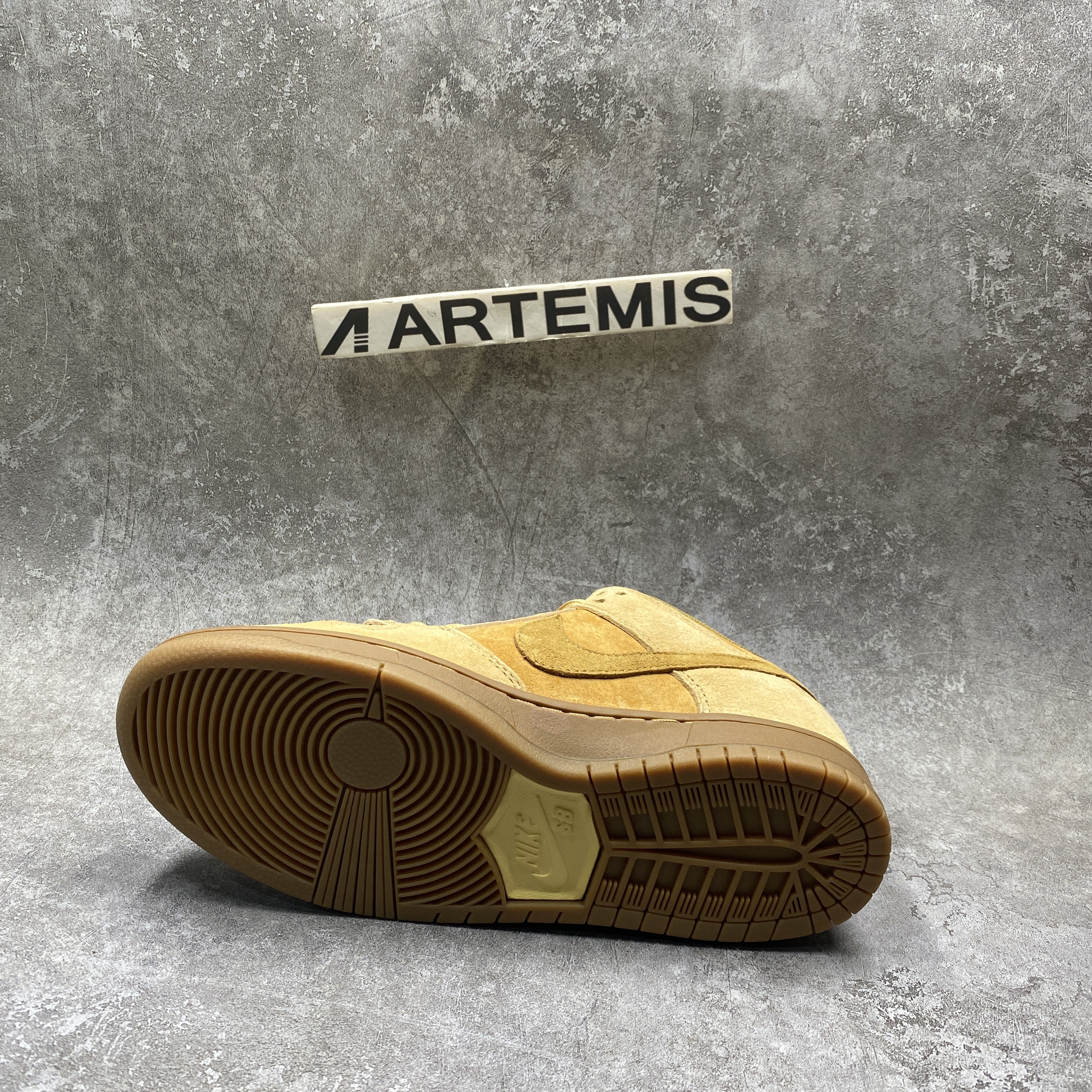 Nike SB Dunk Low Reese Forbes Wheat