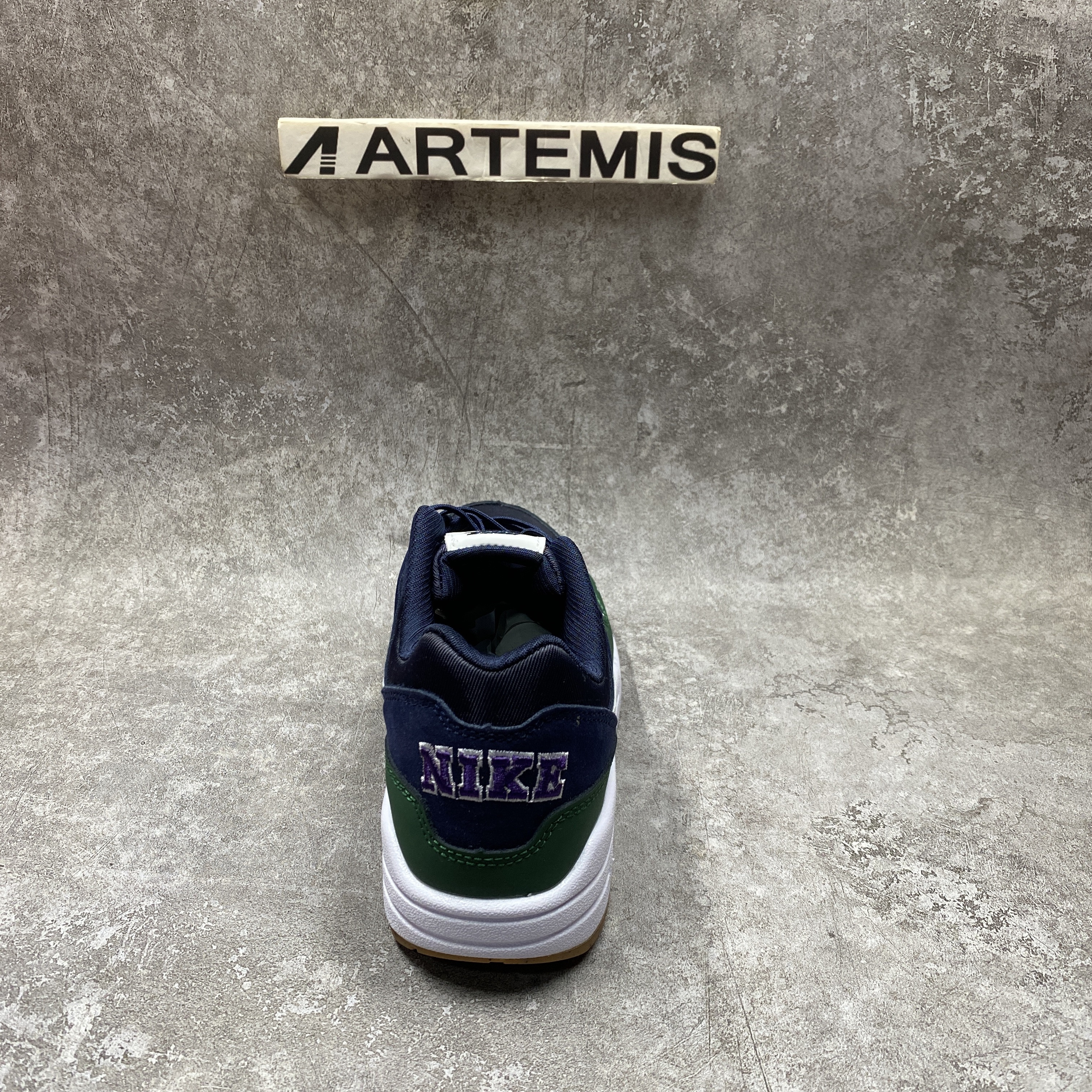 Nike Air Max 1 Obsidian Sneakers