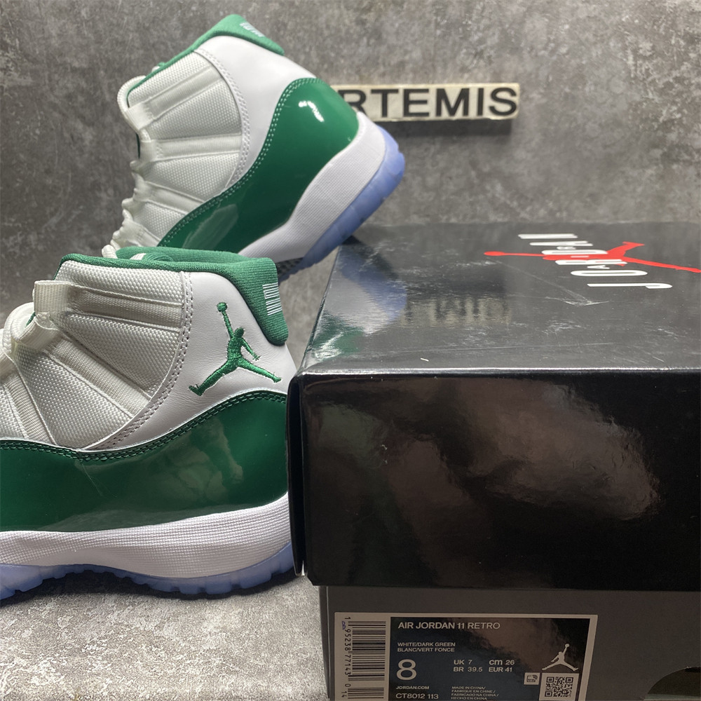 AIR JORDAN 11 RETRO LOW Green