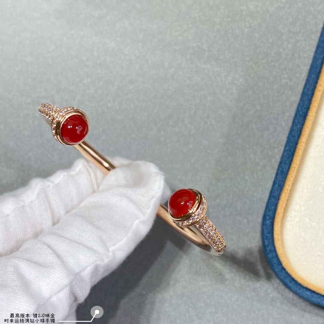 piaget fully Di*m*nd-encrusted rotating ball bracelet