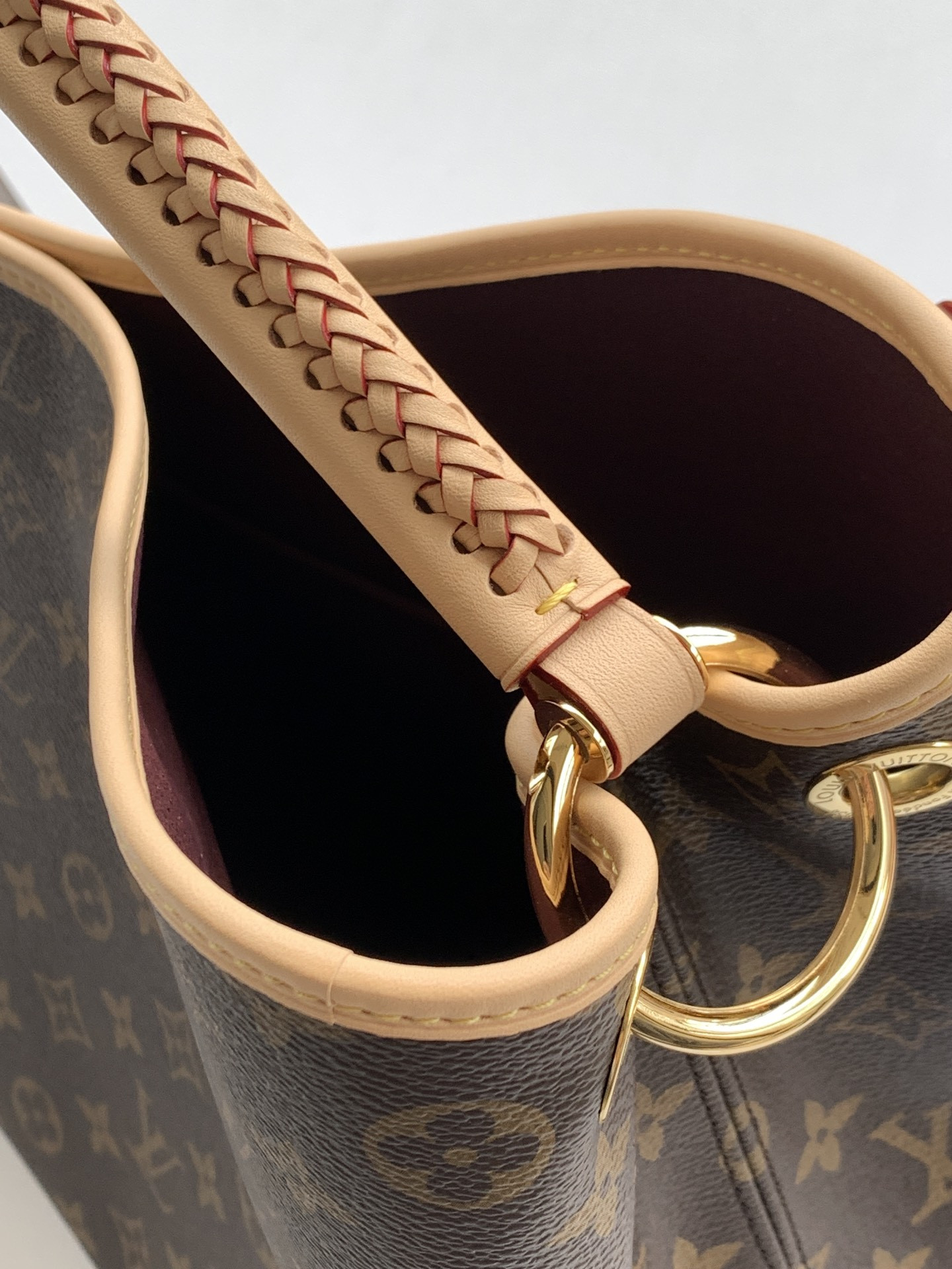 LV Again M25877 53x30x15.5cm