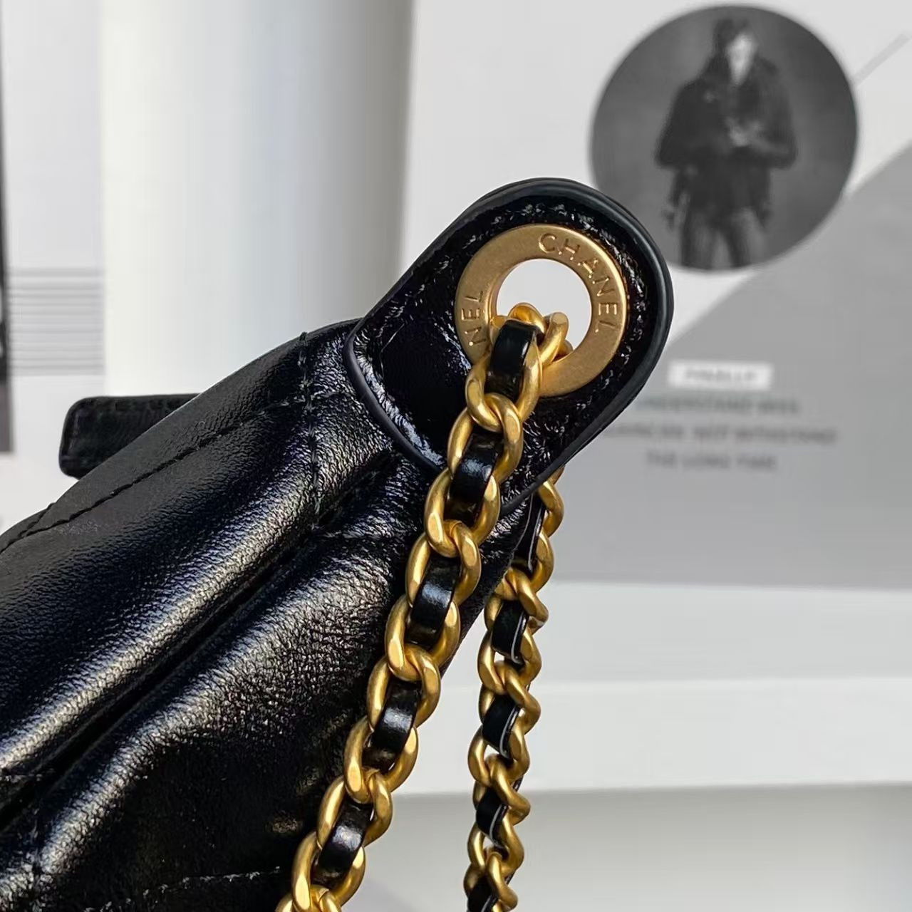 Ch*el hobo chain shoulder bag 20x32x6cm