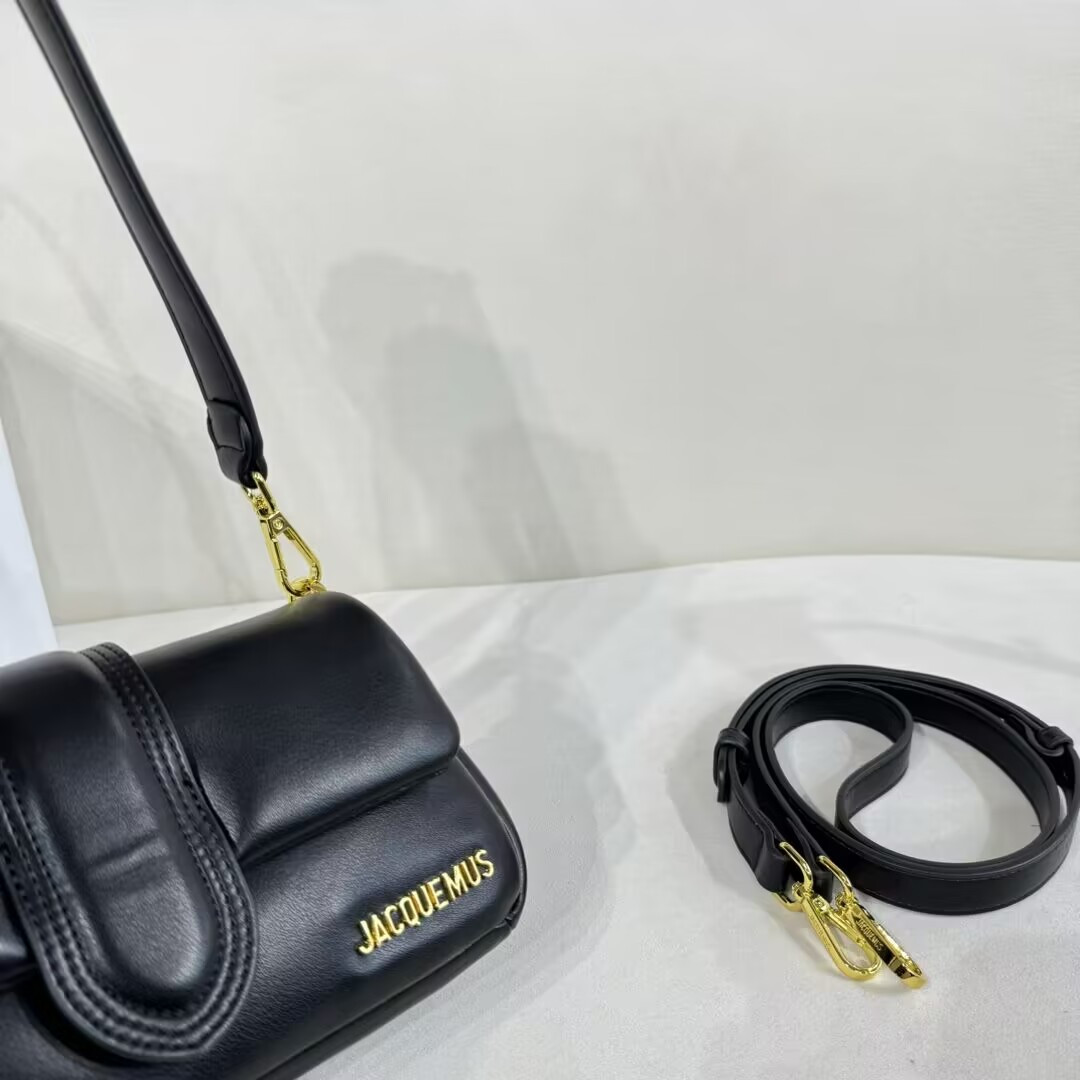 Jacquemus Le Chiquito 20×12×8CM