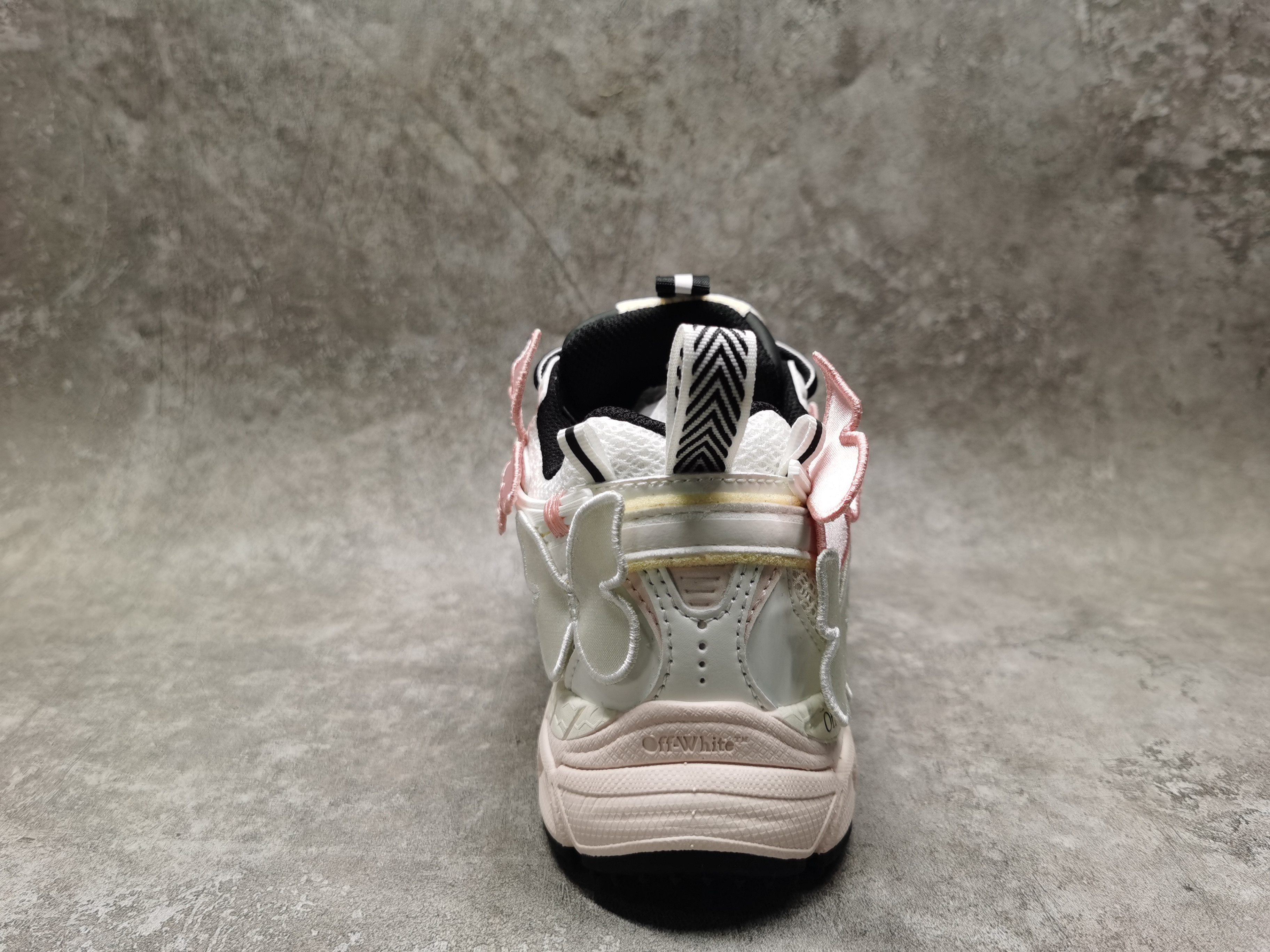 UA Off-White "BE RIGHT BACK"