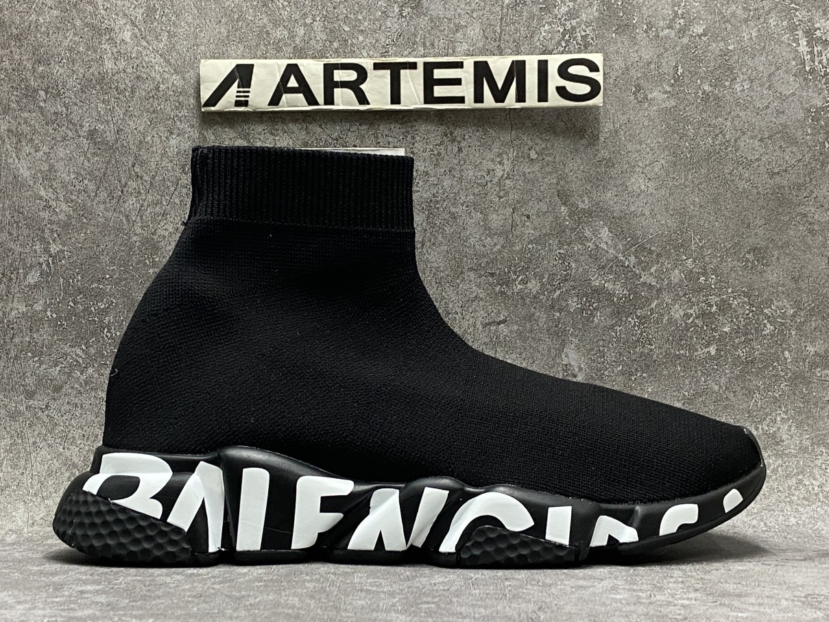 Balenciga Speed Graffiti Trainers Black