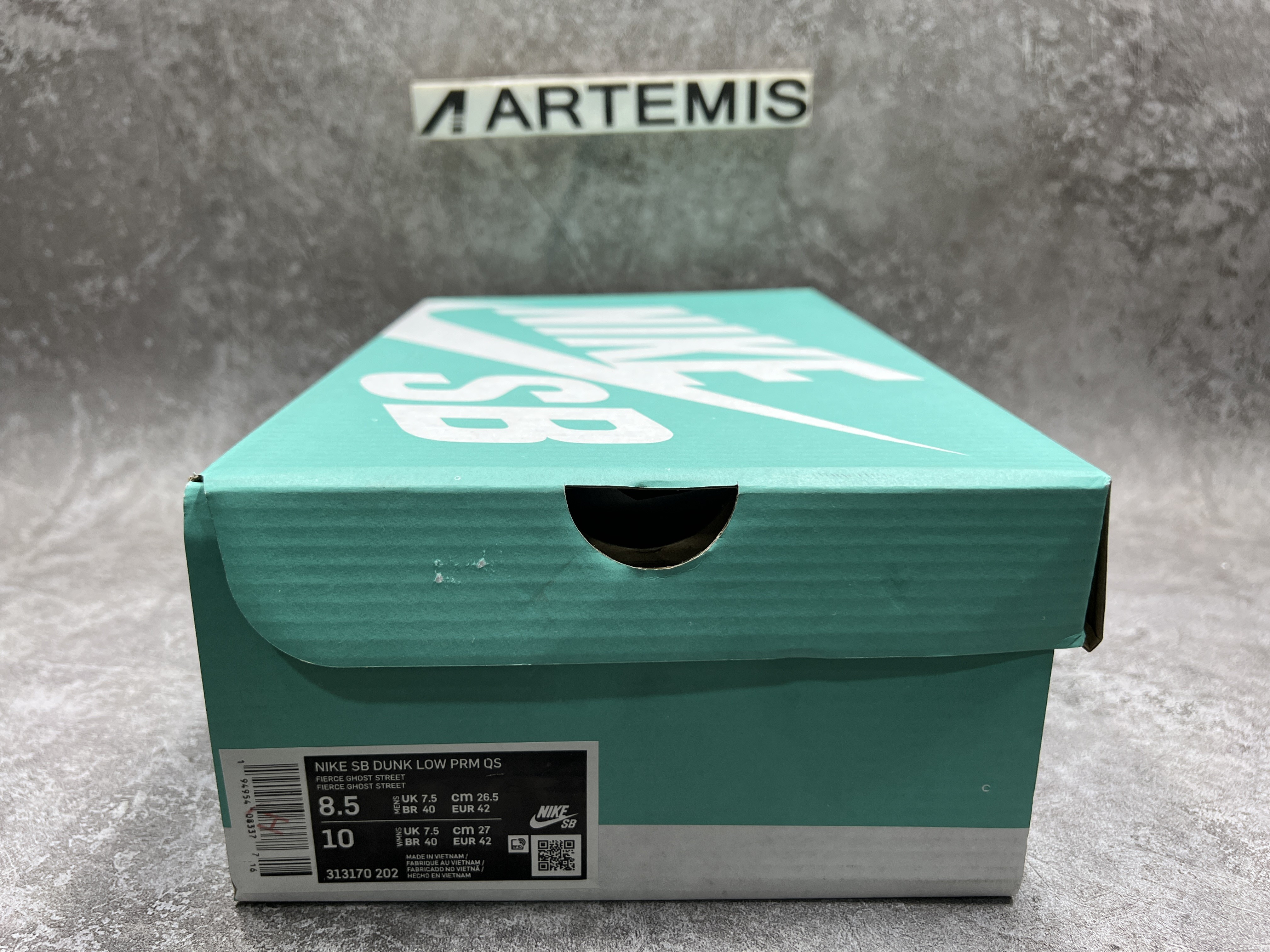 Nike Dunk SB Low Freddy Krueger