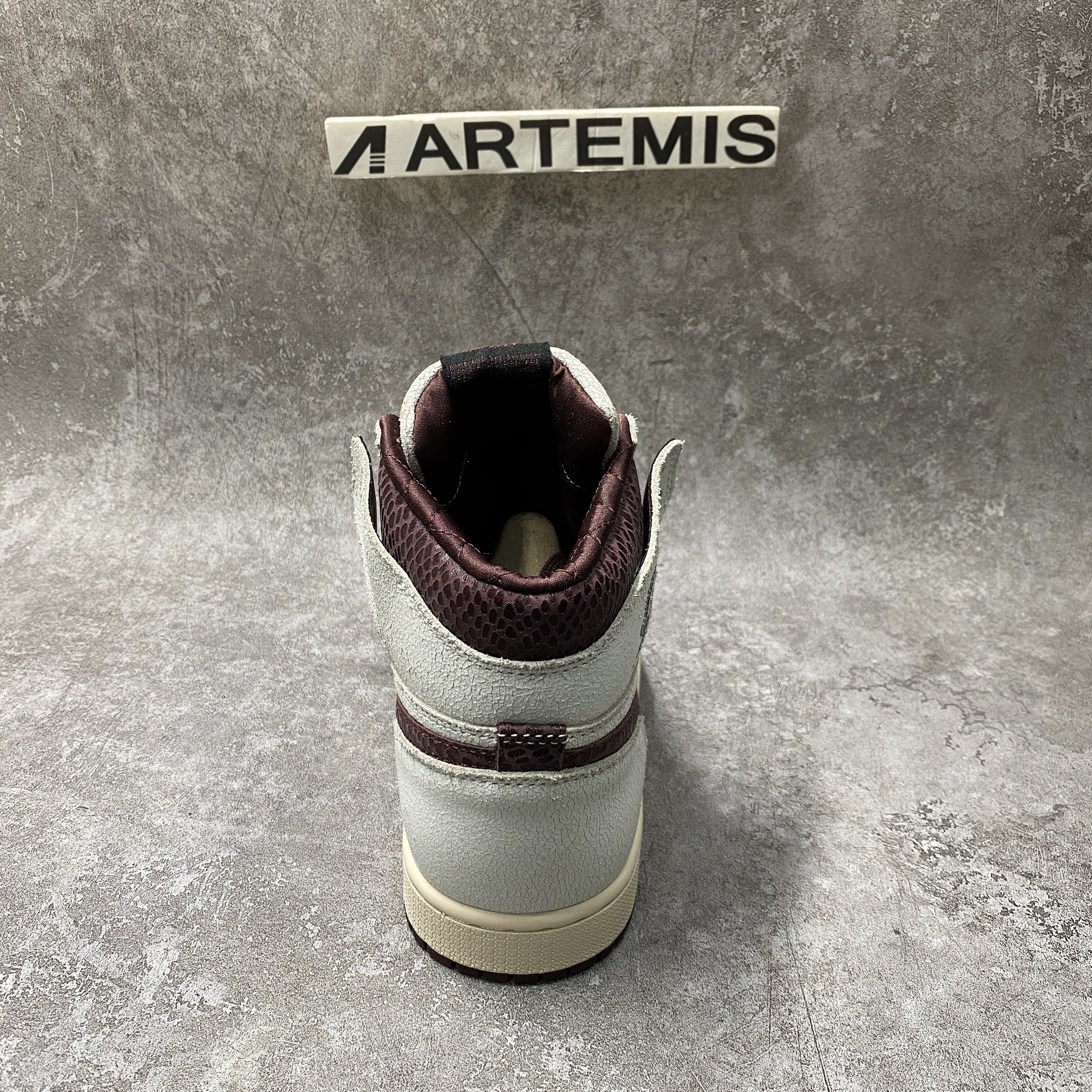 Air Jordan 1 Retro High OG A Ma Maniére