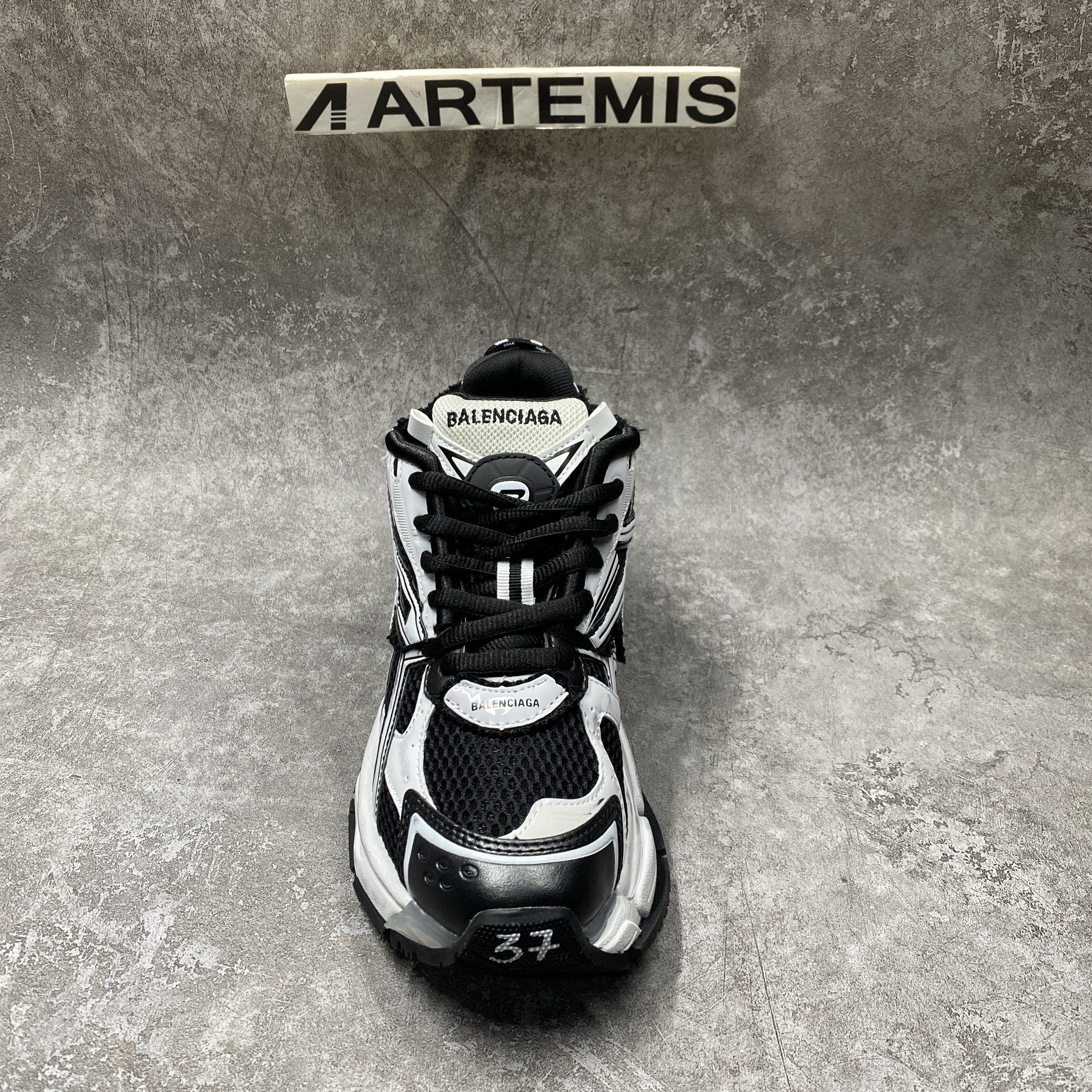 Balenciga Runner Sneaker Black White