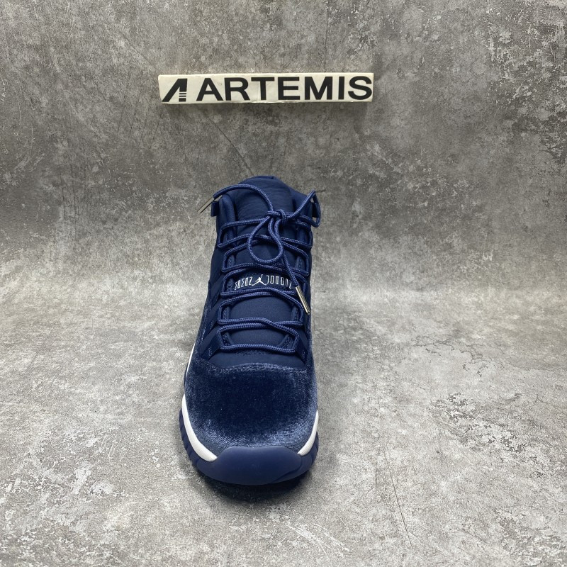 Air Jordan 11 Midnight Navy