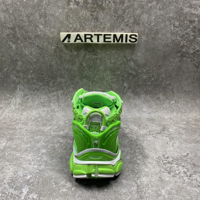 Balenciga Runner Sneaker in Green