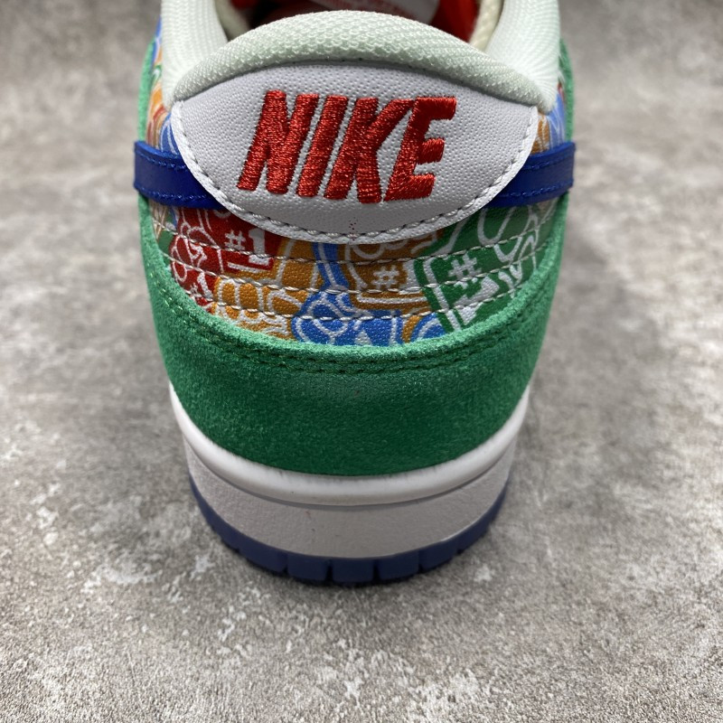 Nike Dunk Low Foam Finger