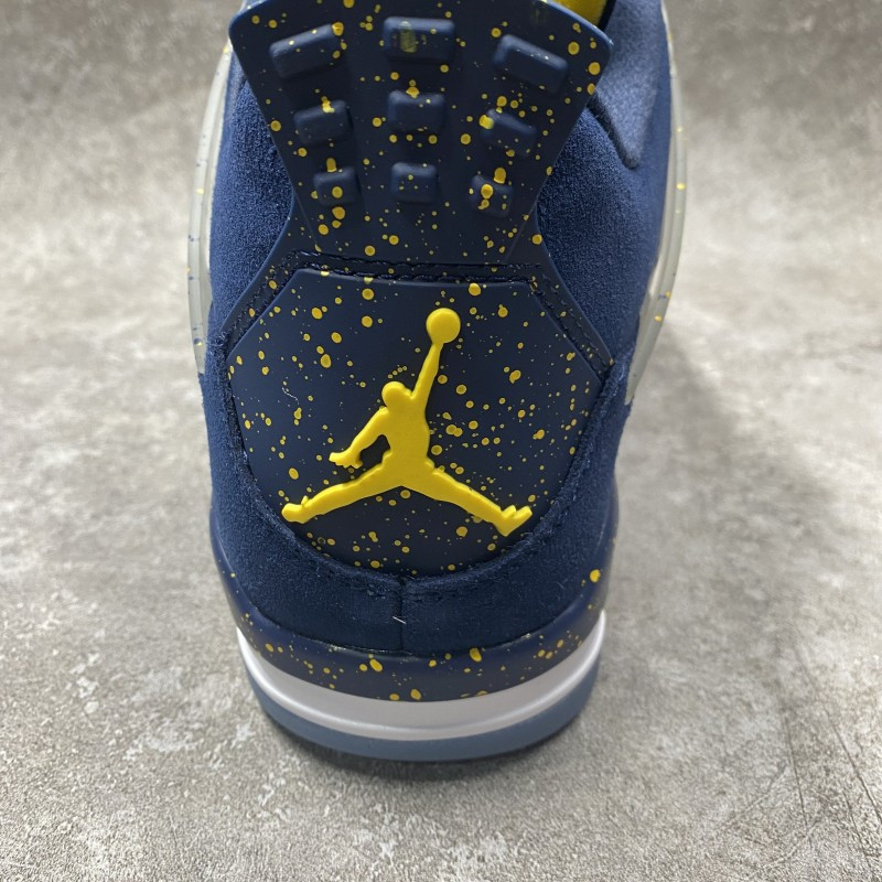 Air Jordan 4 Retro Michigan