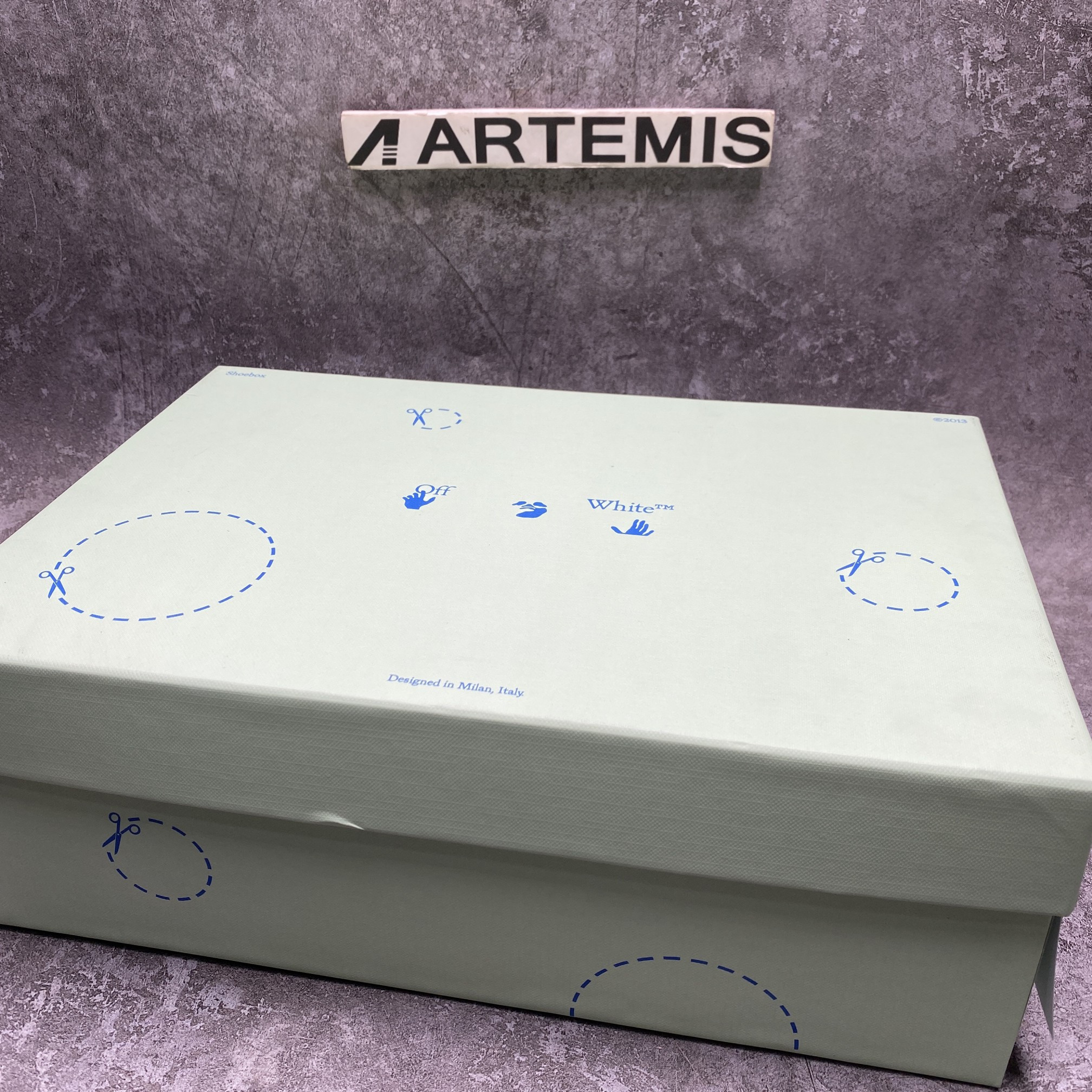 OFF-WHITE Out Of Office OOO Low Tops For Walking White White Red FW21