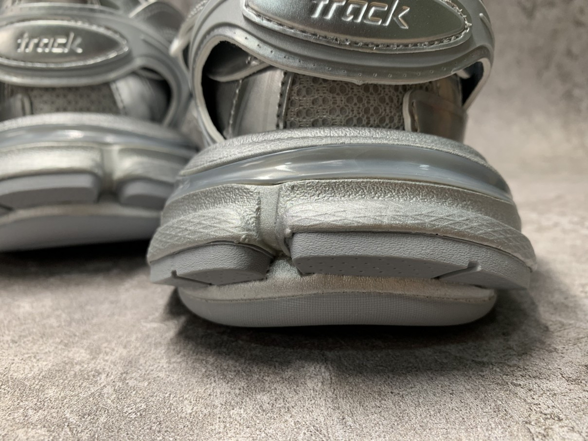 Balenciga Track Silver