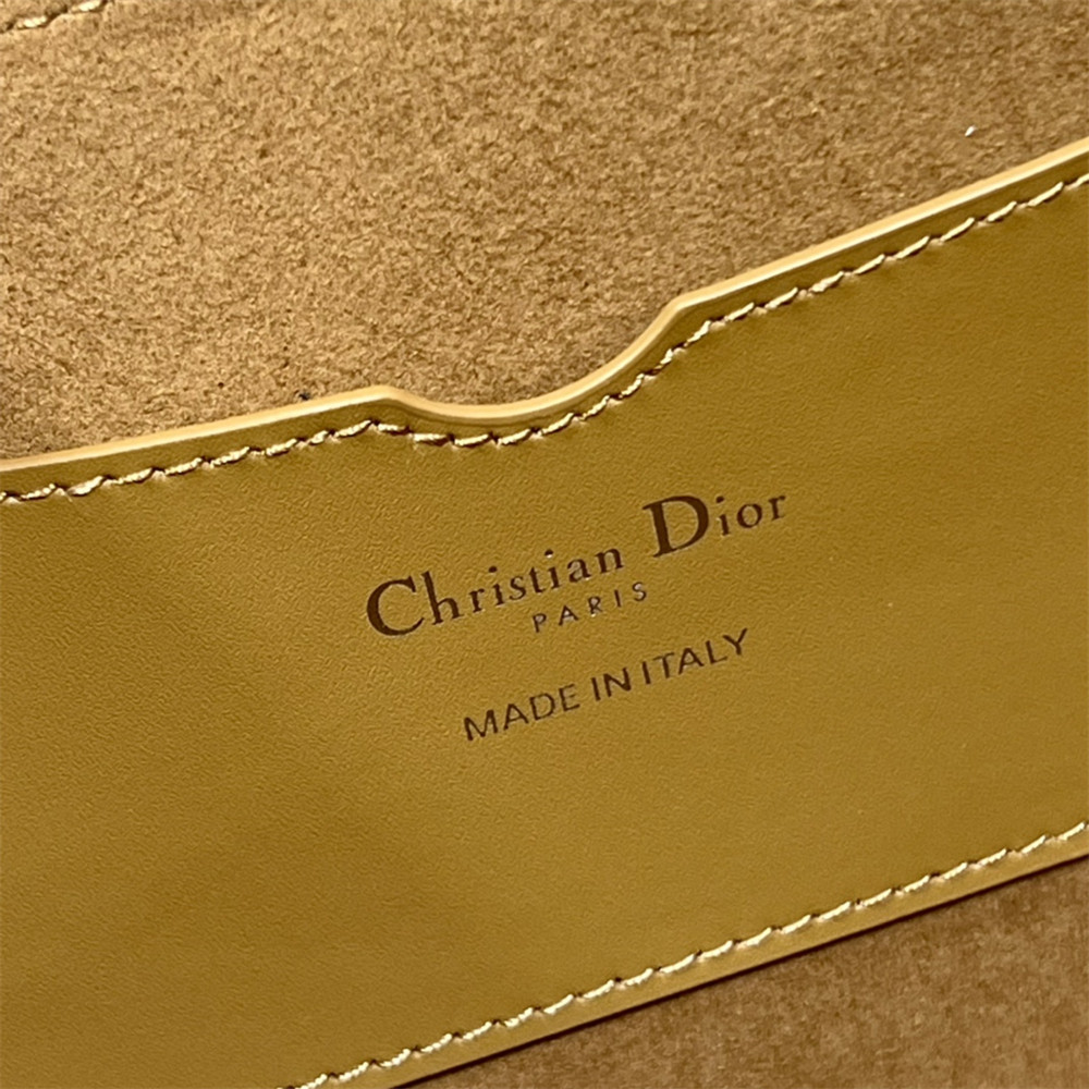 D*or 30 montaigne avenue caramel 22.5 x 12.5 x 6.5 cm