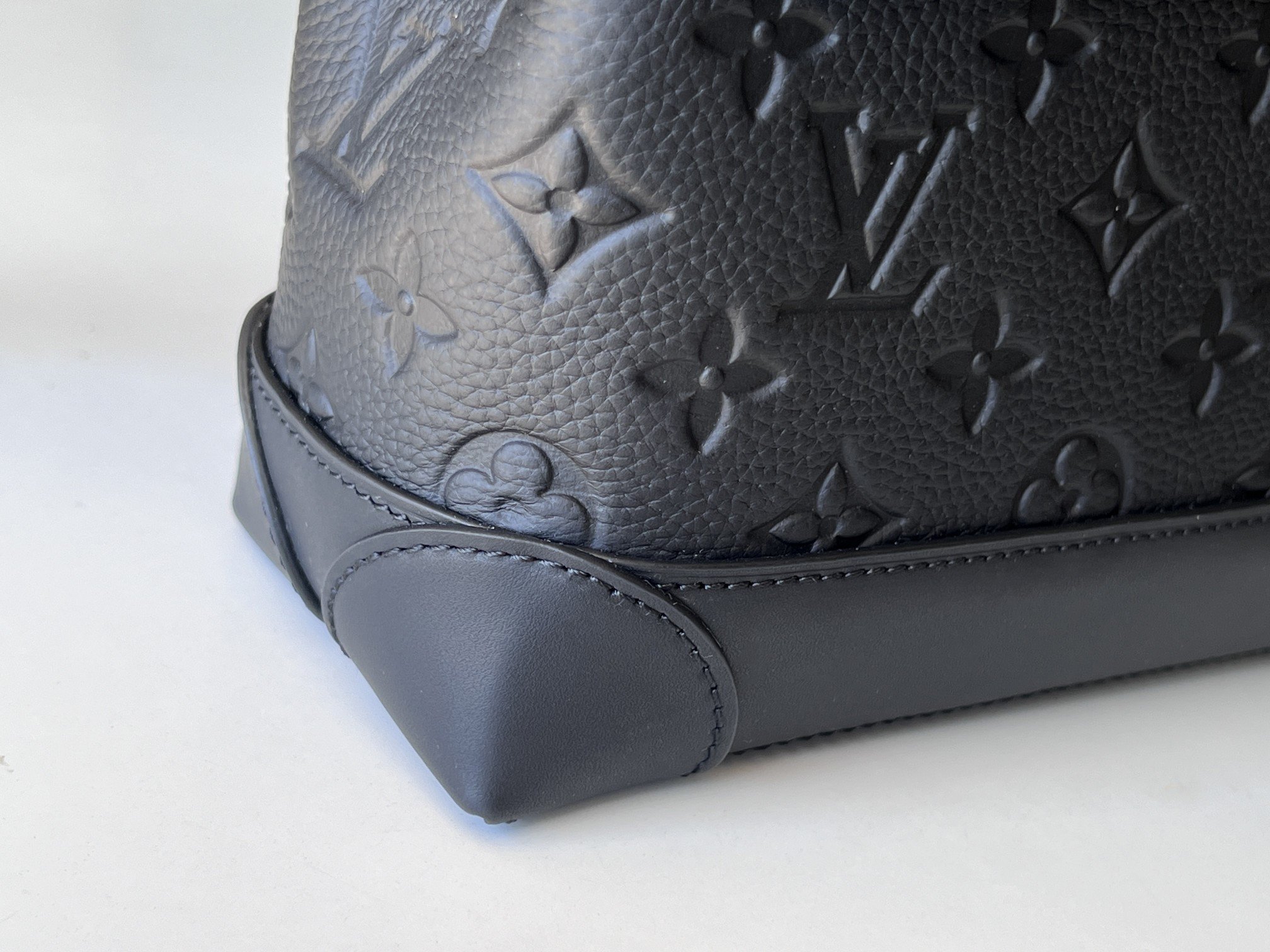 LV M24436 Steamer PM 25 x 19 x 8 CM