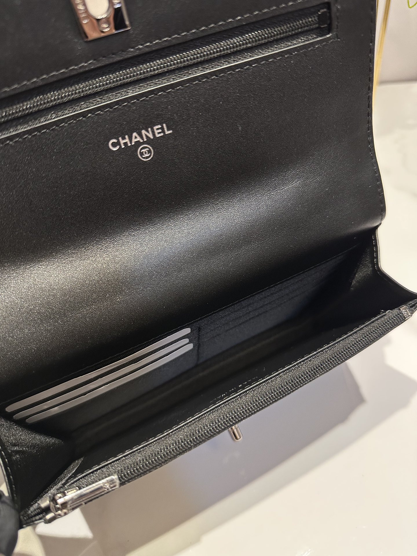 Ch*el classic wallet on chain 4.8 × 7.5 × 1.4 in