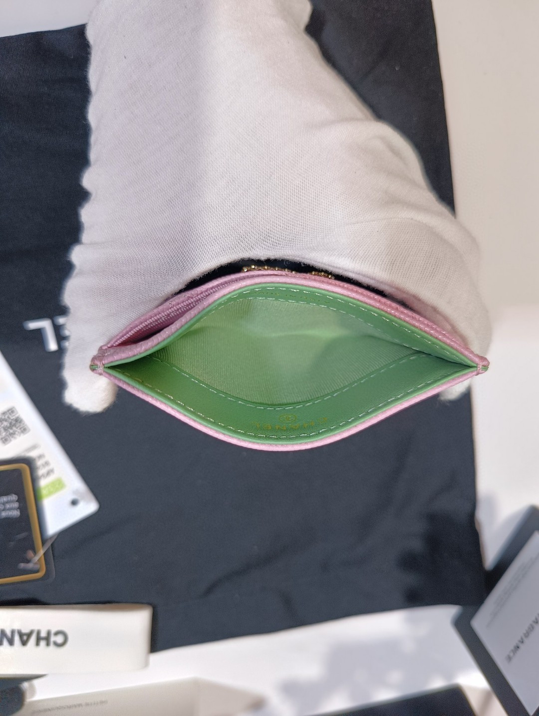 Ch*el card holder 10cm