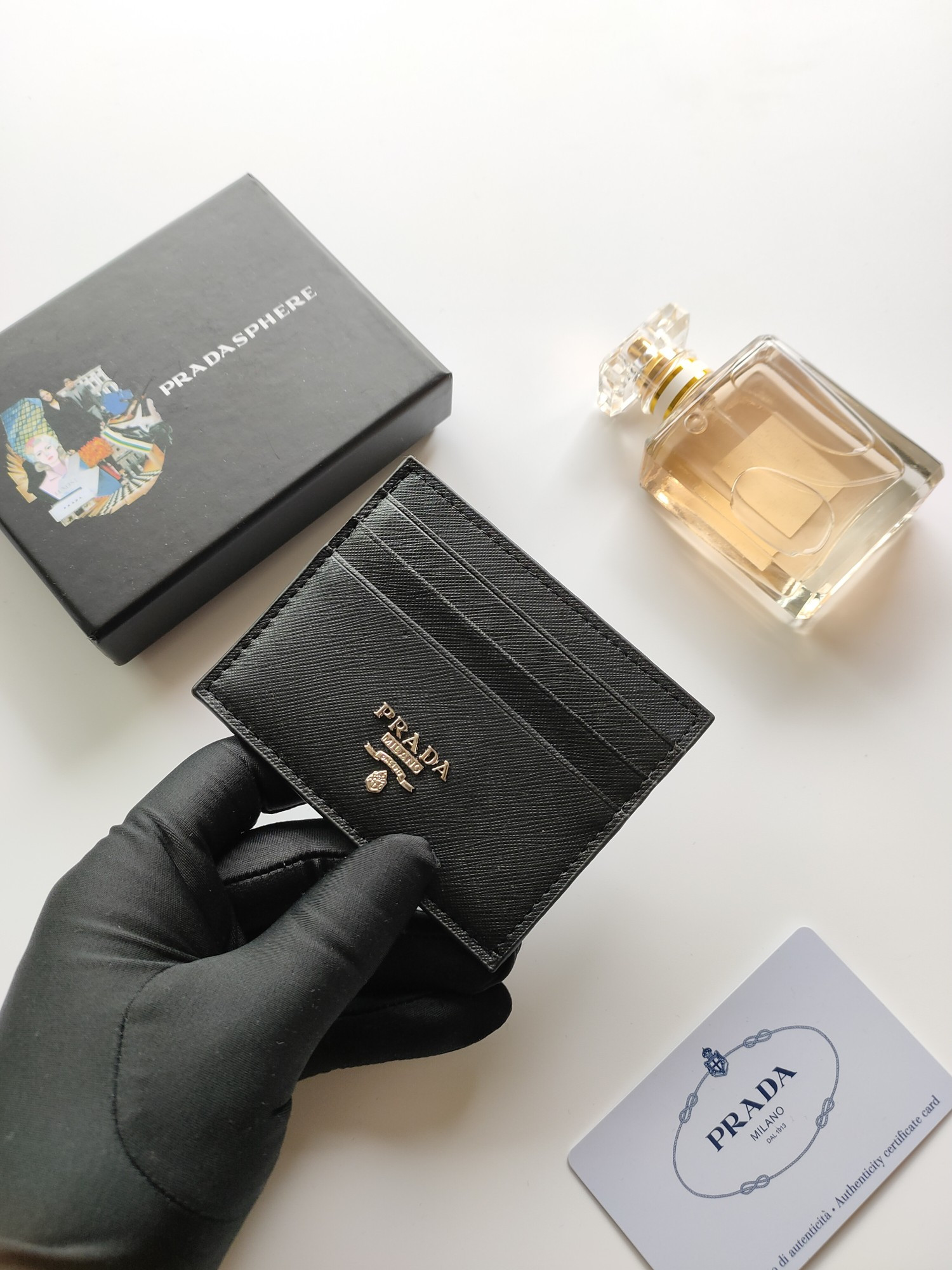 Pra*a card holder 8-10cm