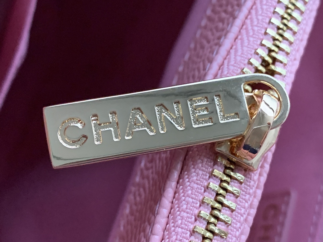 Ch*el gst caviar leather hardware 24x33x13cm