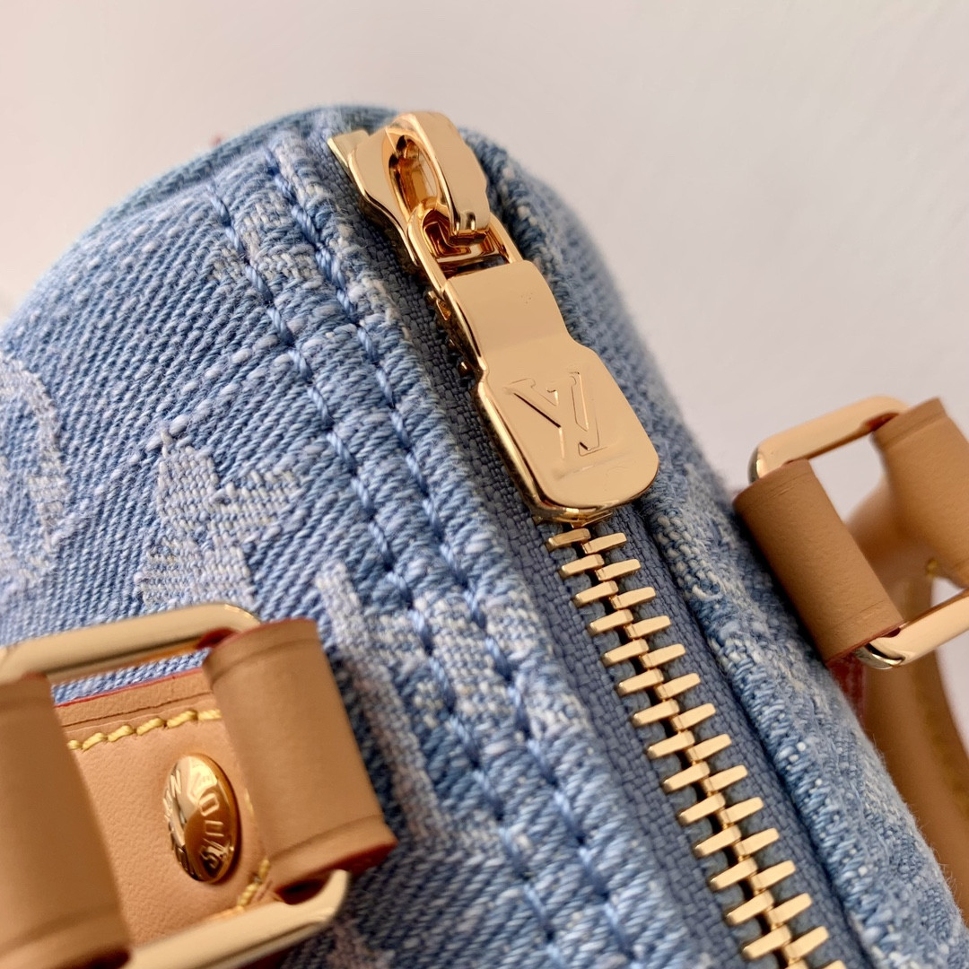 LV Nano Speedy M11212 6.3 x 3.9 x 3 in