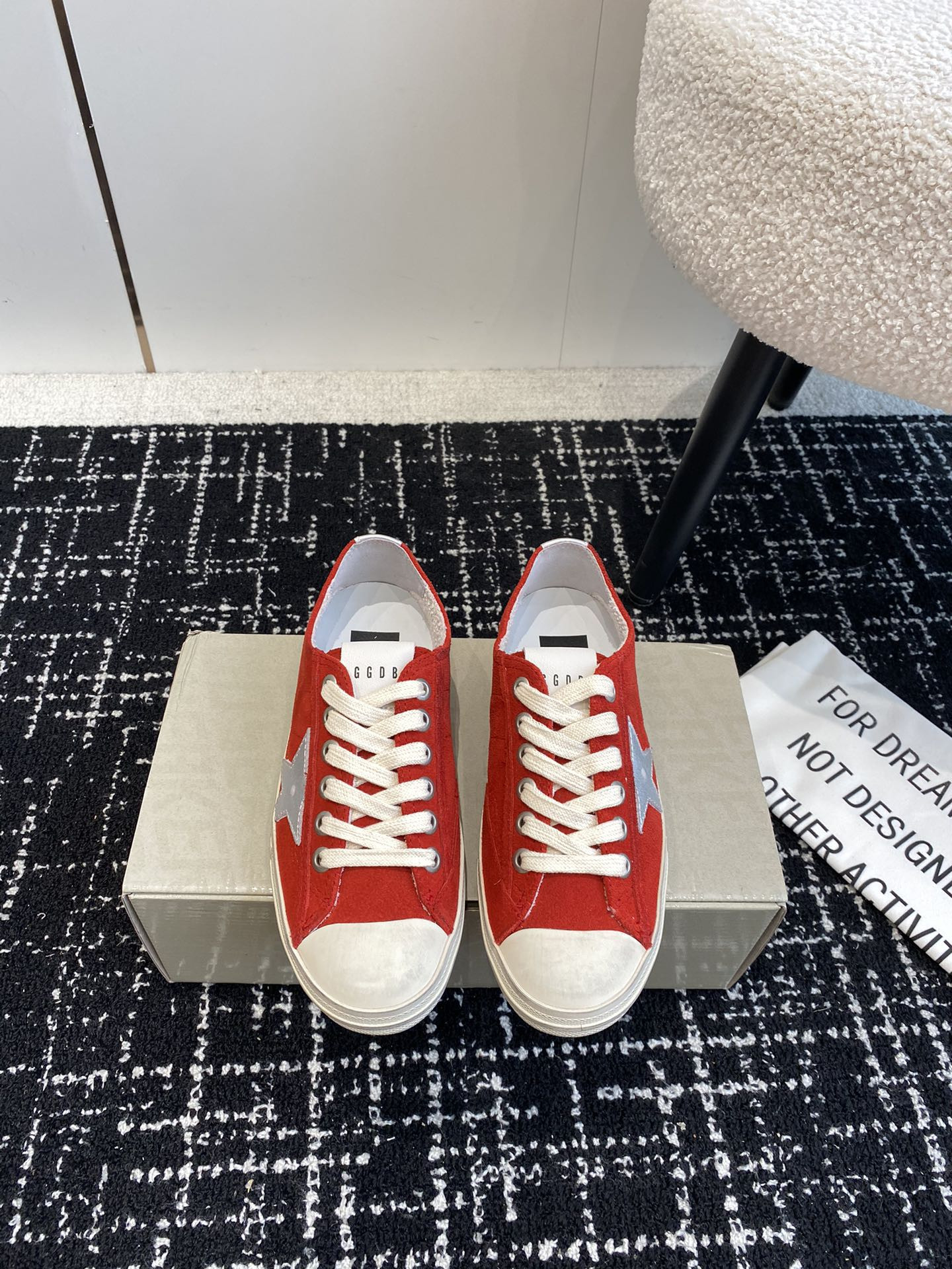 UA Golden Goose V-STAR Sneaker