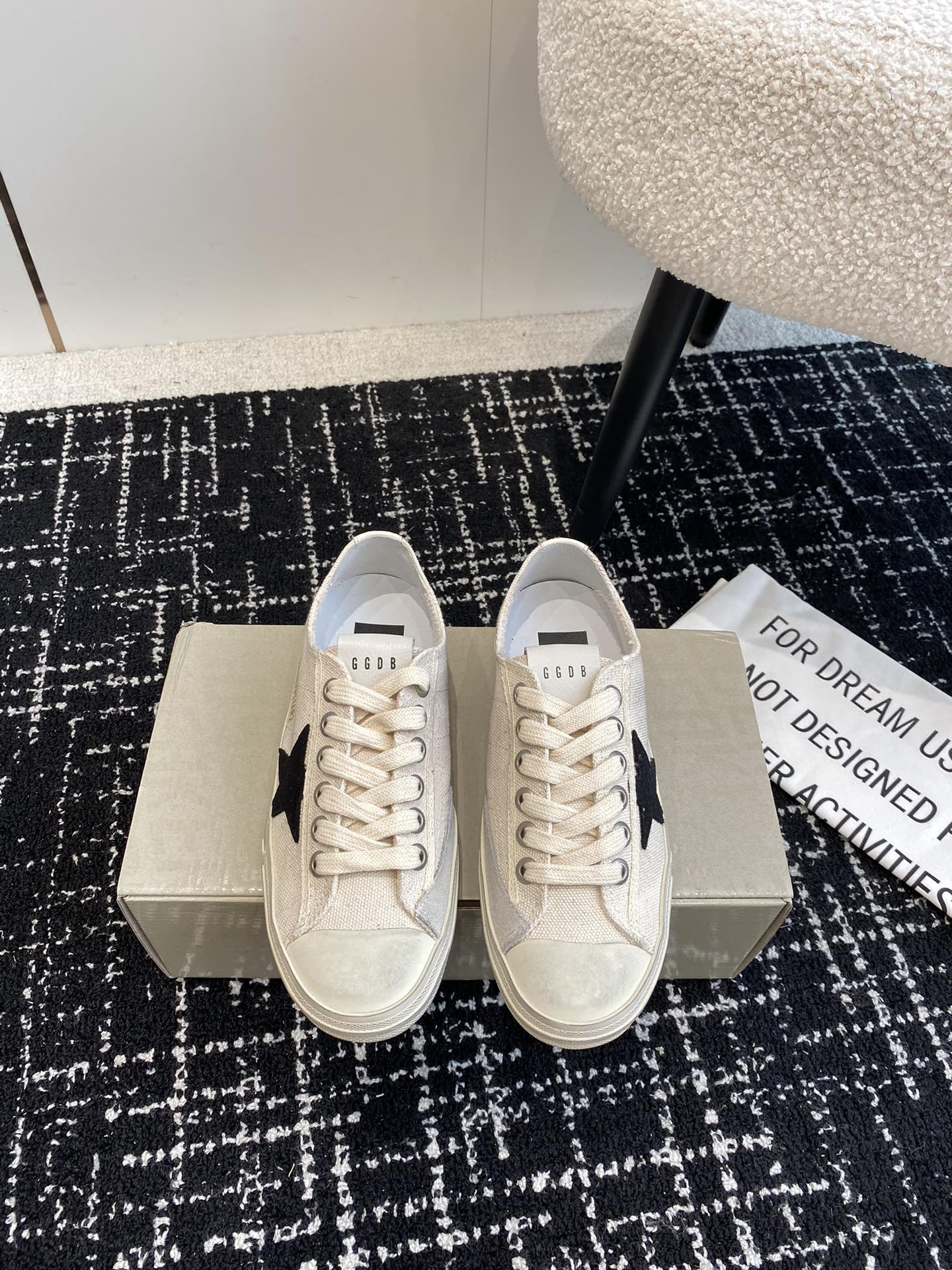 UA Golden Goose V-STAR Sneaker