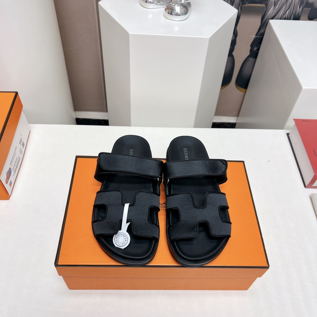 ua H**me5 chypre sandal