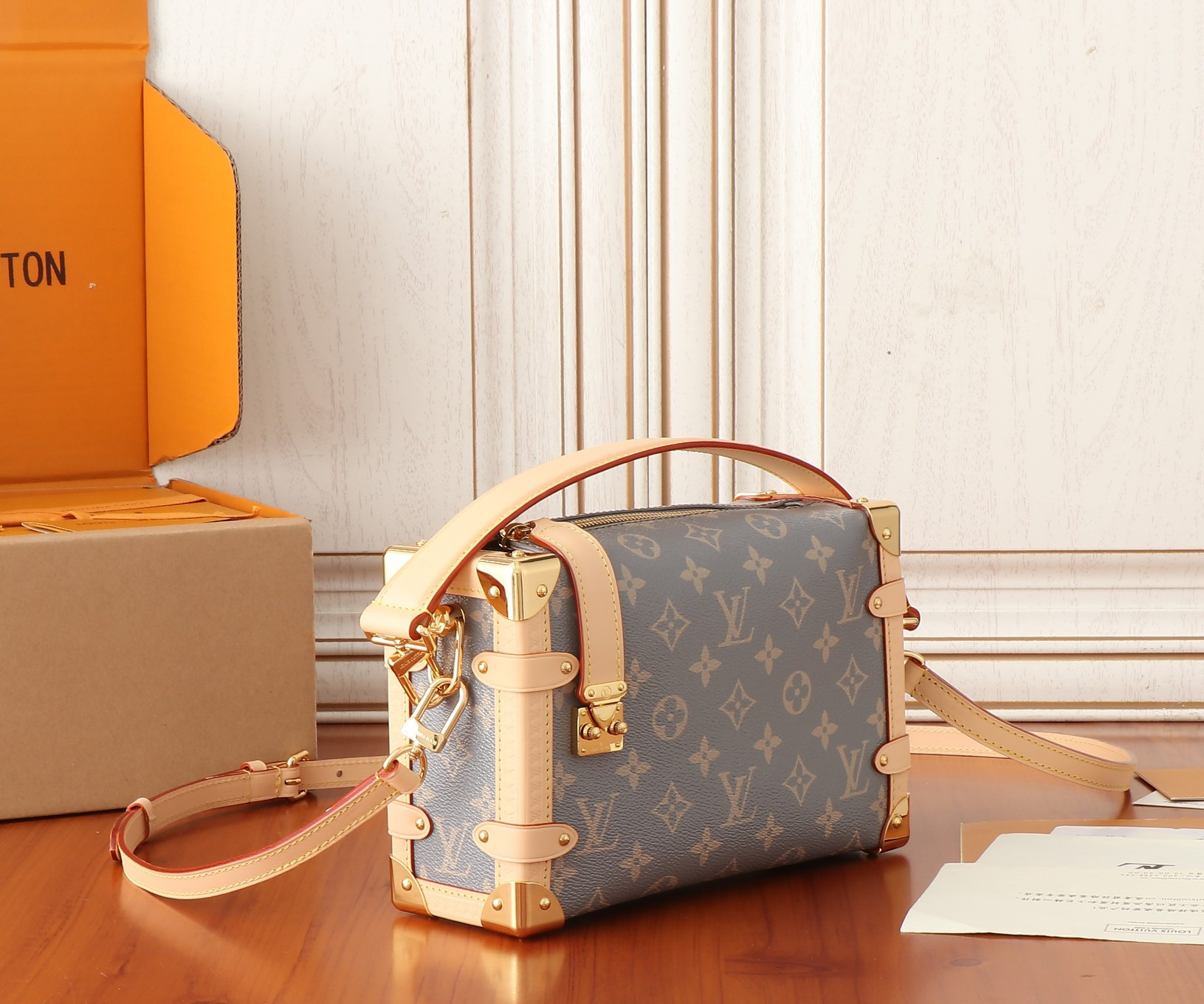 LV Side Trunk M12428 21x14x6CM