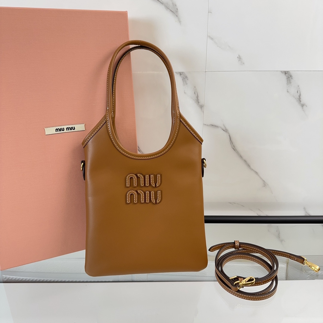 Miu Miu IVY leather handbag 20x 24 cm