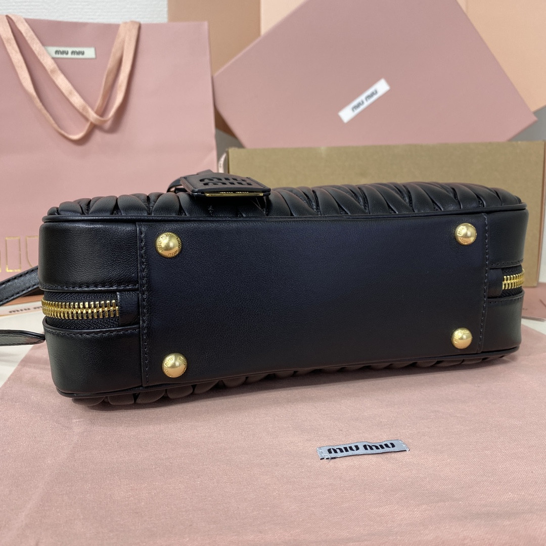Miu Miu Arcadie matelassé nappa leather bag 12x27x9cm