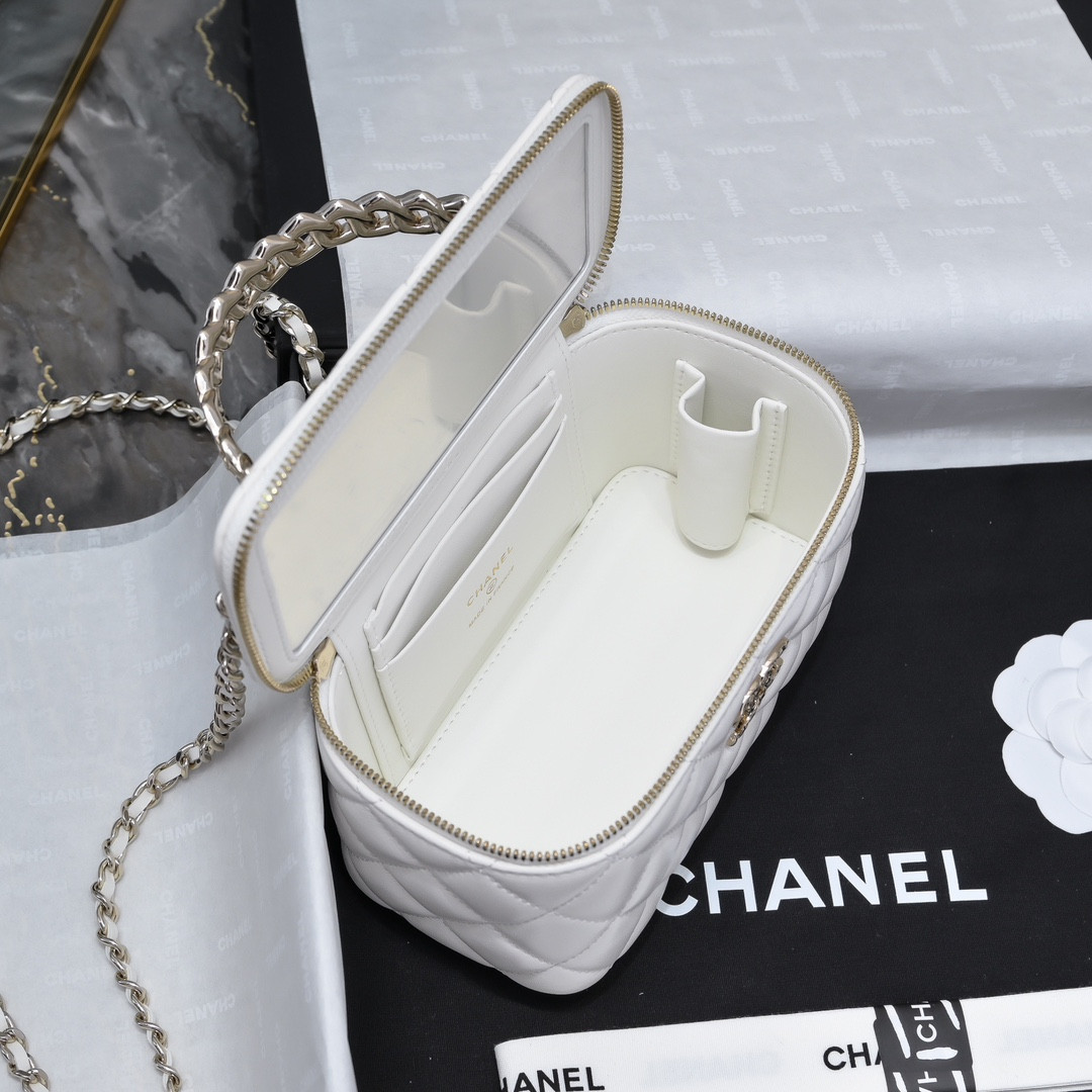 Ch*el clutch with chain 10x16x8cm