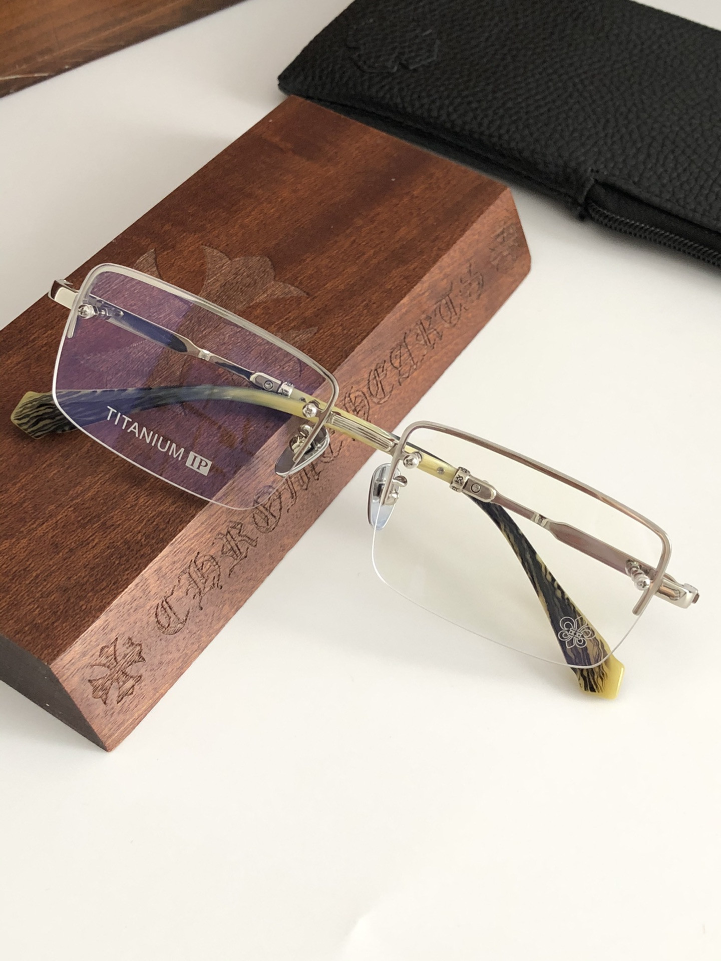 Ch**me He**ts glasses ch8289 60-15-156