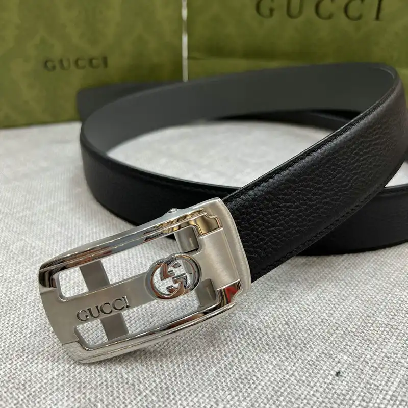 G*u*i belts 2201xa0224