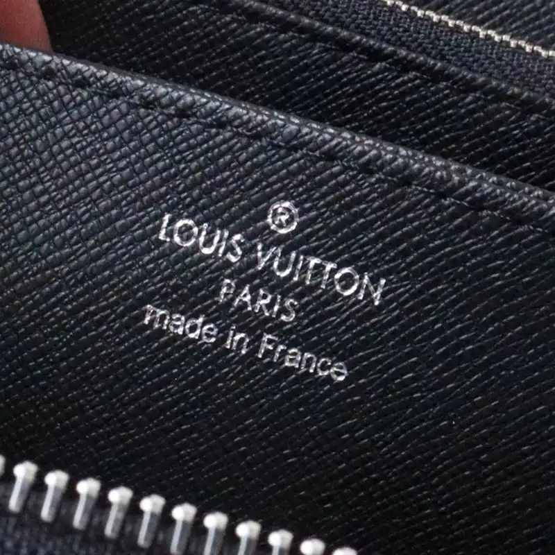LV Bag 2306YA0128