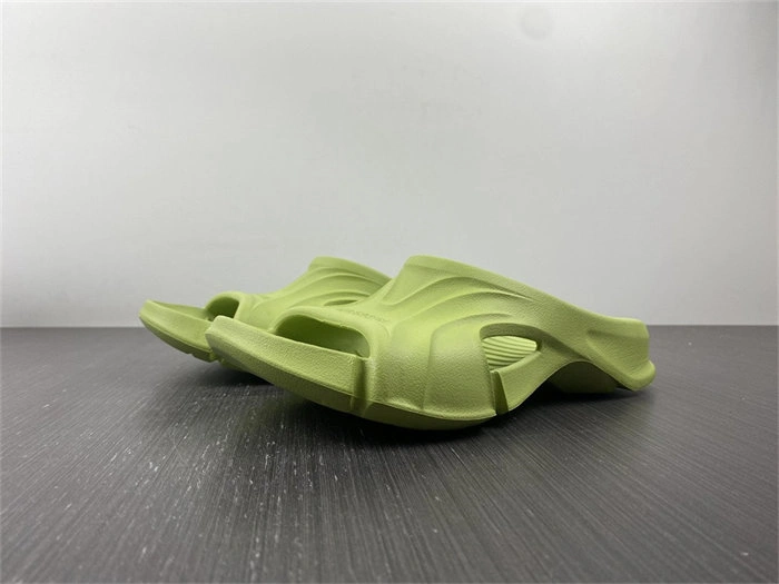 HighPerformance BLCG SLIPPERS 5586