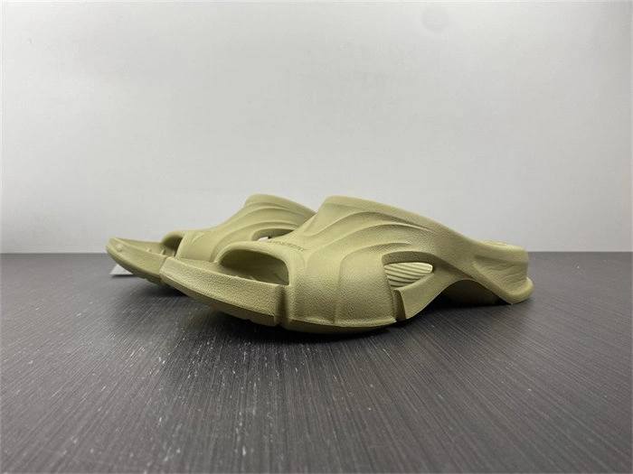 Lightweight BLCG SLIPPERS 5584