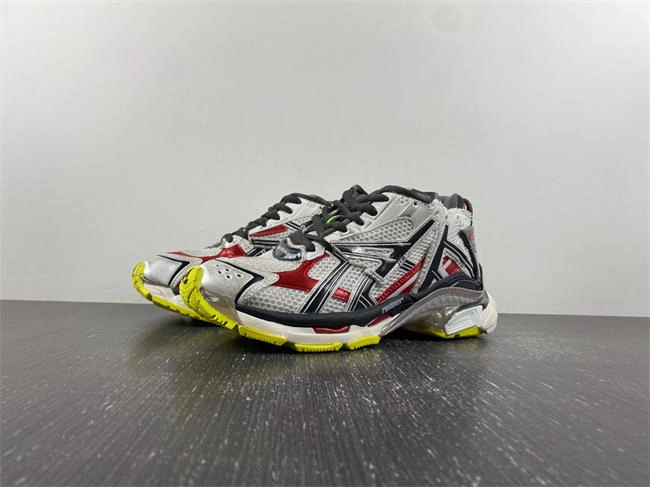 Sophisticated Balenciaga 677403-W3RB6- 4318