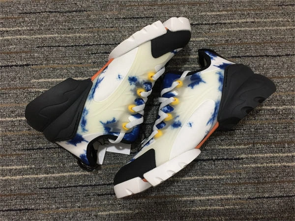 DR Sneakers Unique 1333