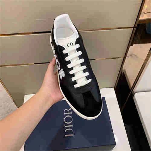 Stretchable DR Sneaker 1132