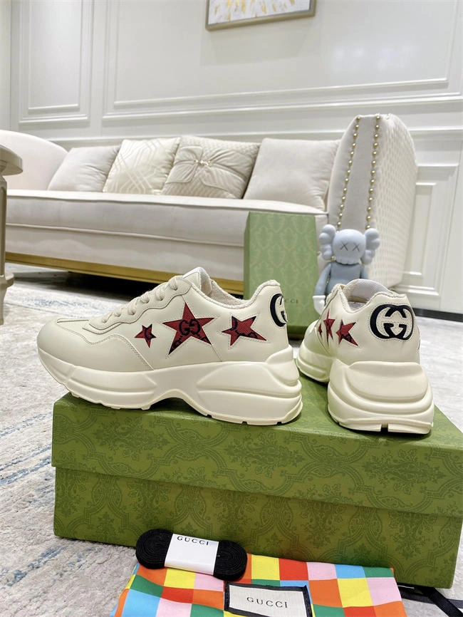 cozy G*u*i python sneaker 32