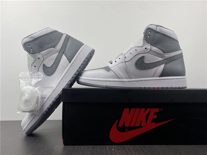 StreetReady Jordan1 OG Stealth 555088- 3719