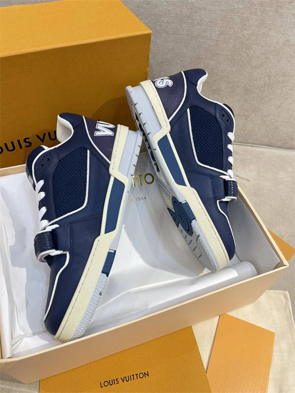 WaterResistant LV 1820