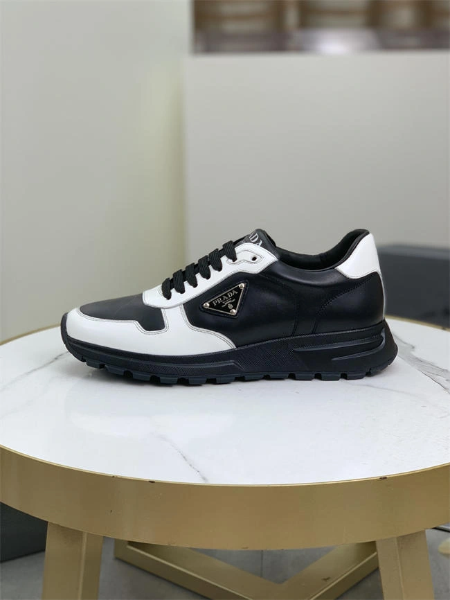 Prada Runner Sneaker Stylish 3203