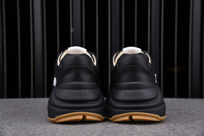 G*u*i trainer sneaker