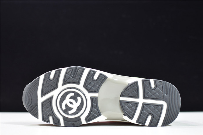 CHNE1 Leather Low Top Sneakers