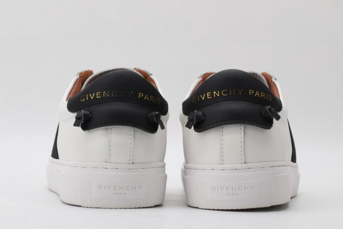 Givench LOW-TOP SNEAKER